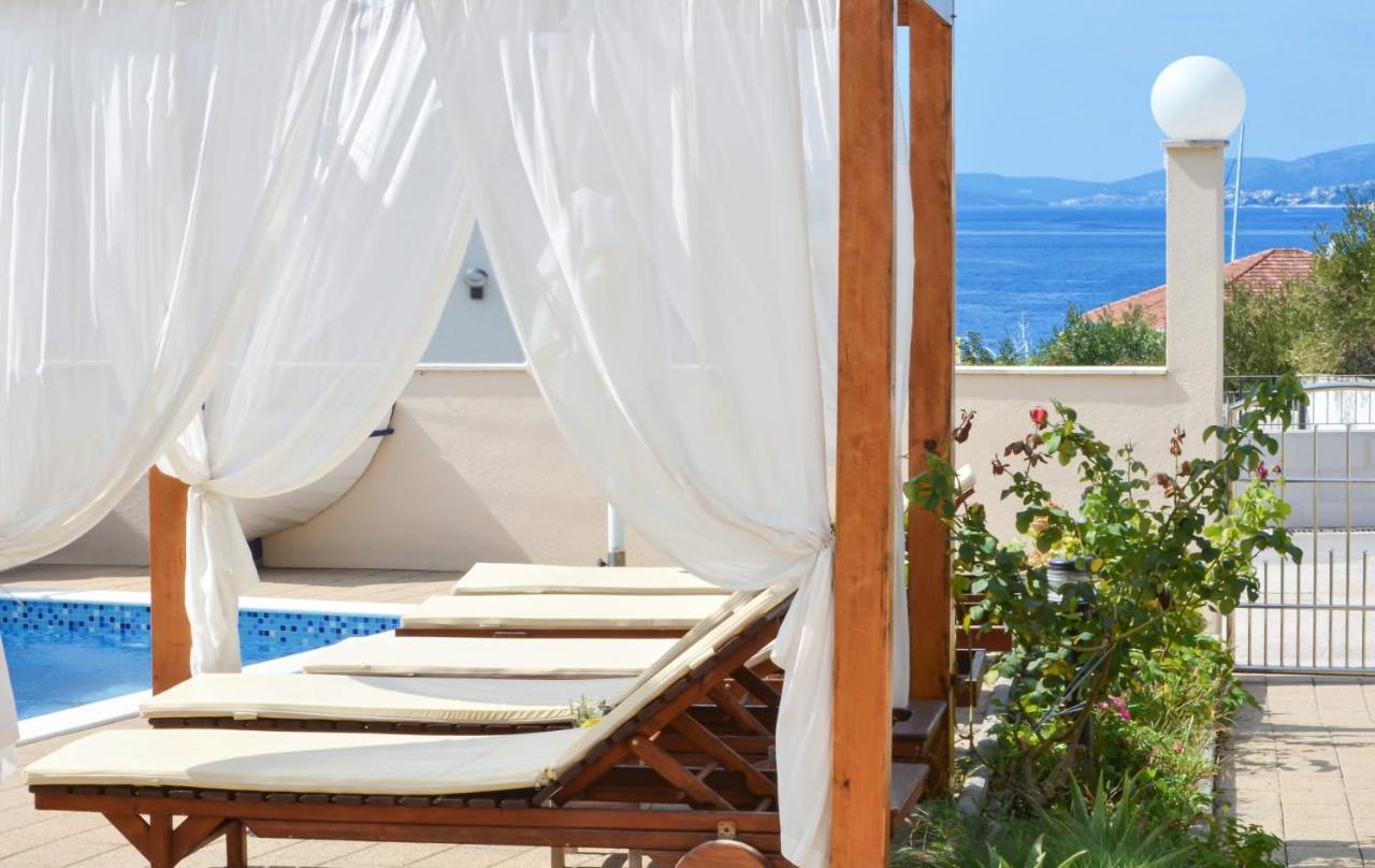 Apartments Santo Trogir - Okrug Gornji Экстерьер фото