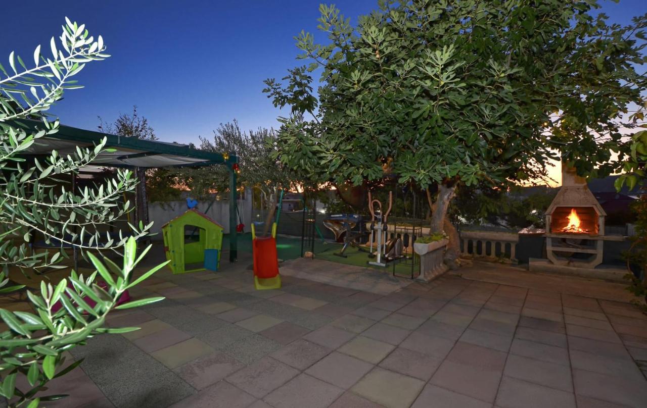 Apartments Santo Trogir - Okrug Gornji Экстерьер фото
