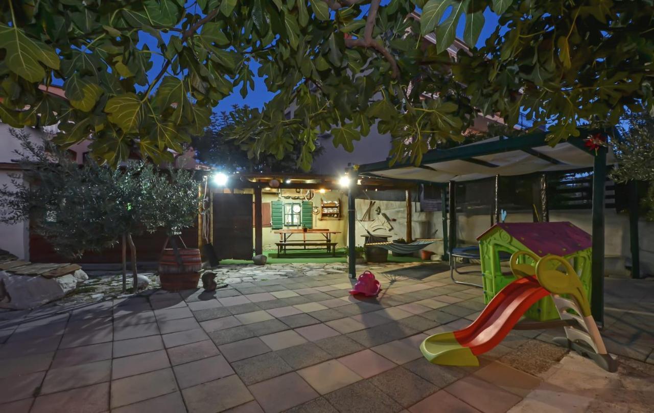 Apartments Santo Trogir - Okrug Gornji Экстерьер фото