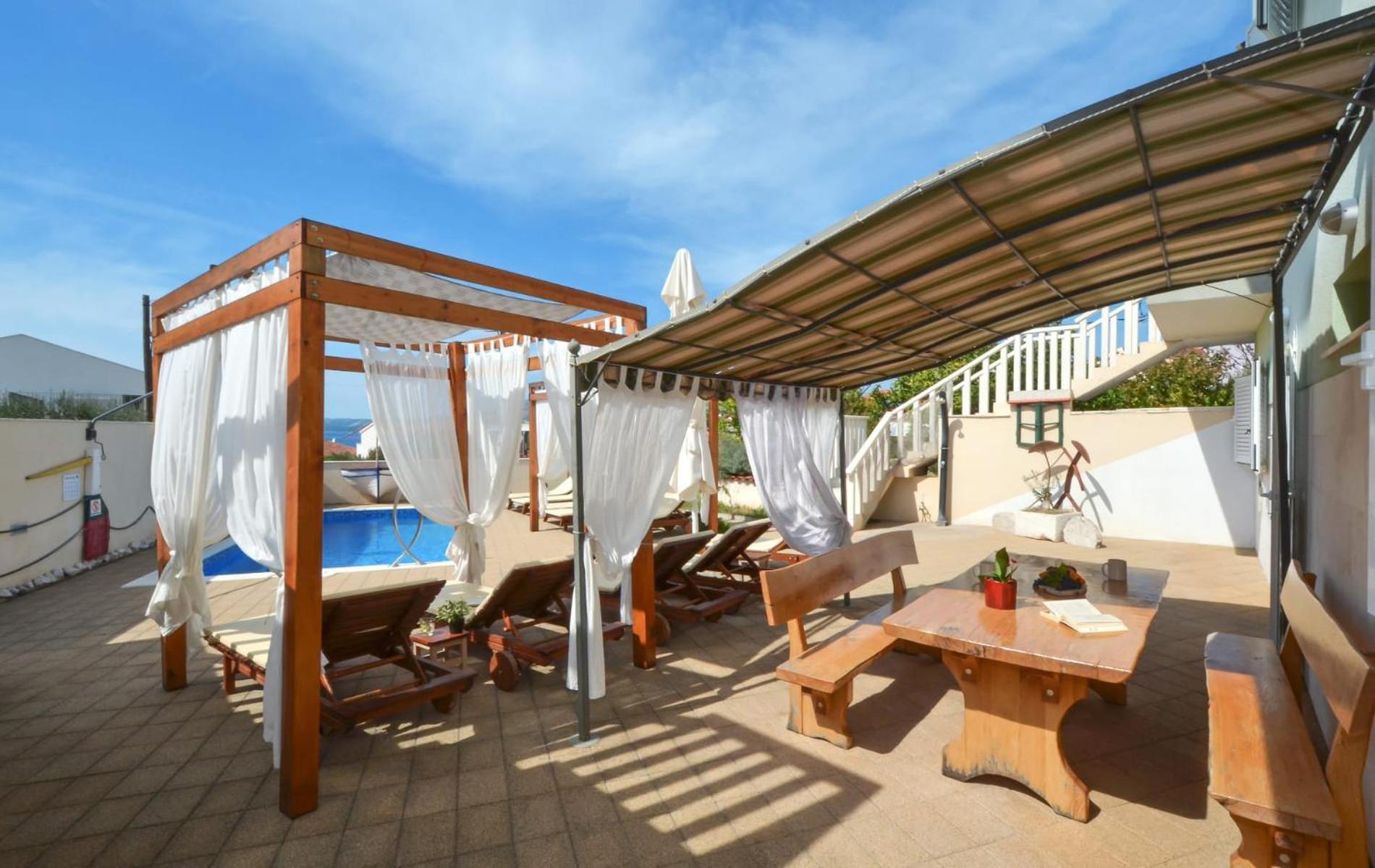 Apartments Santo Trogir - Okrug Gornji Экстерьер фото