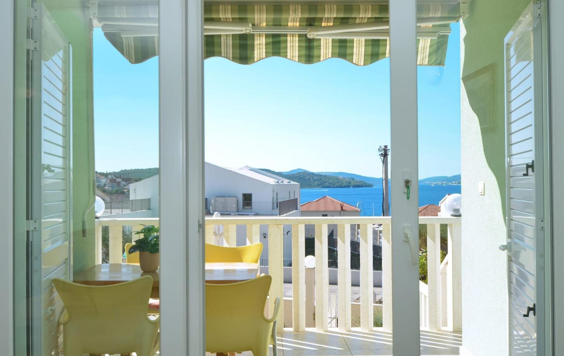 Apartments Santo Trogir - Okrug Gornji Экстерьер фото
